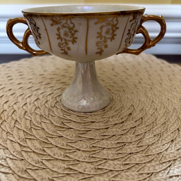 Vintage Pearlescent Royal Sealy Lusterware Double Handled Compote Cup, Berry cup - Picture 2 of 12